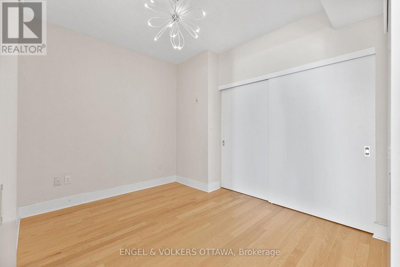 503 - 101 Richmond Road