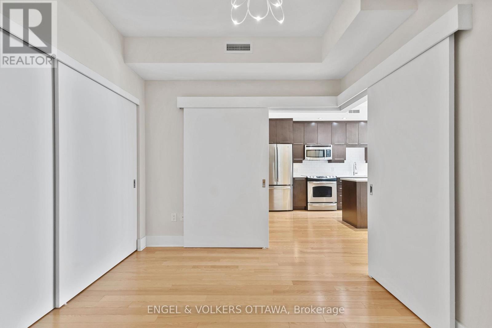 503 - 101 Richmond Road
