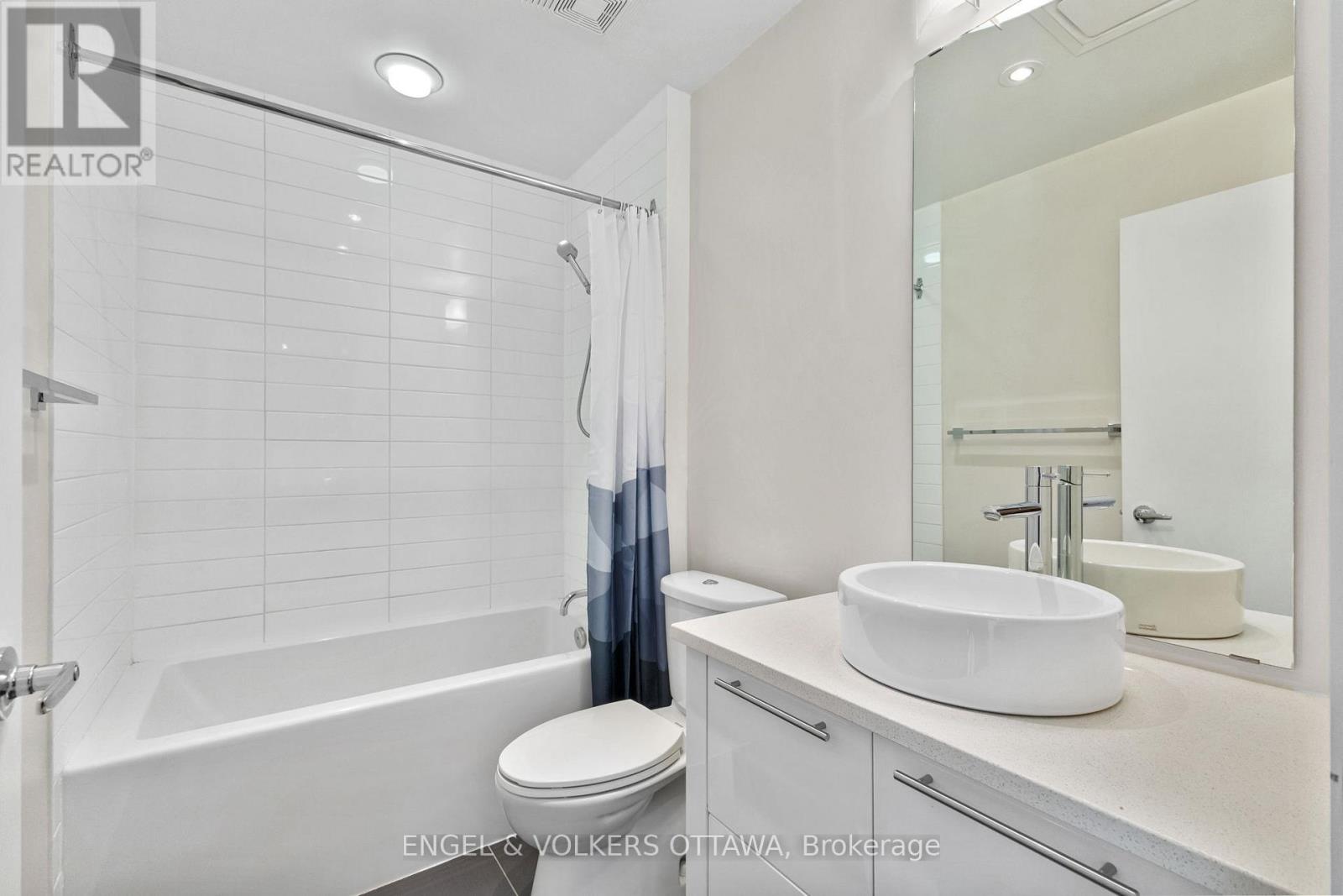 503 - 101 Richmond Road
