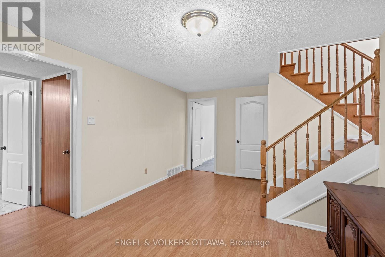 3348 Kodiak Street