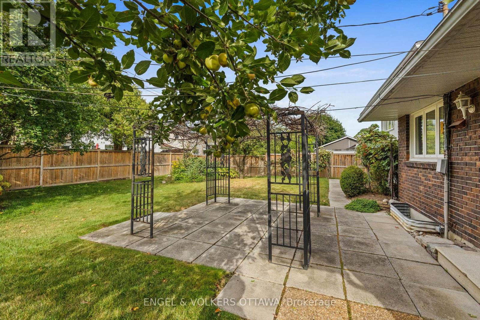 3348 Kodiak Street