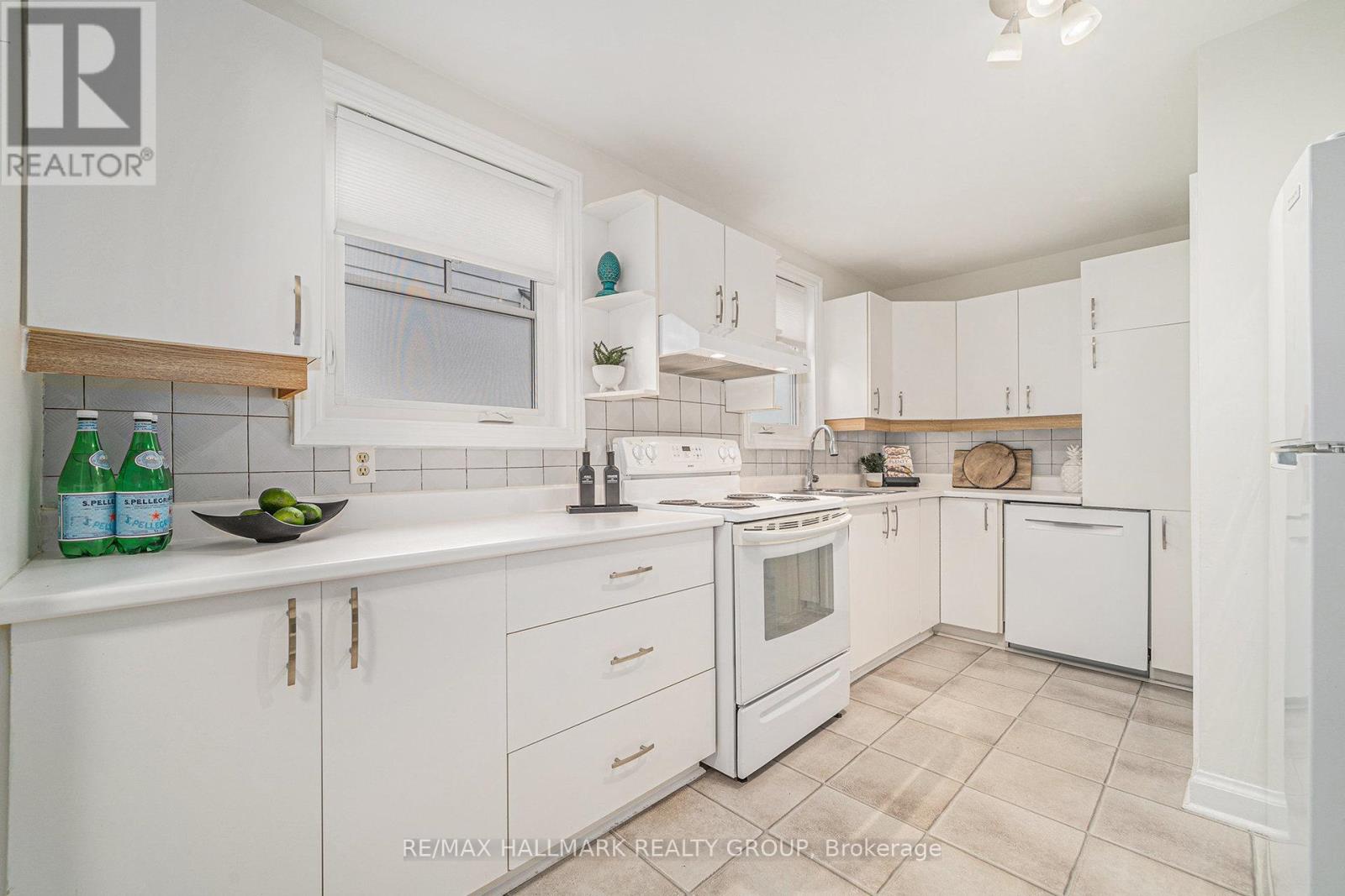 98 Dagmar Avenue