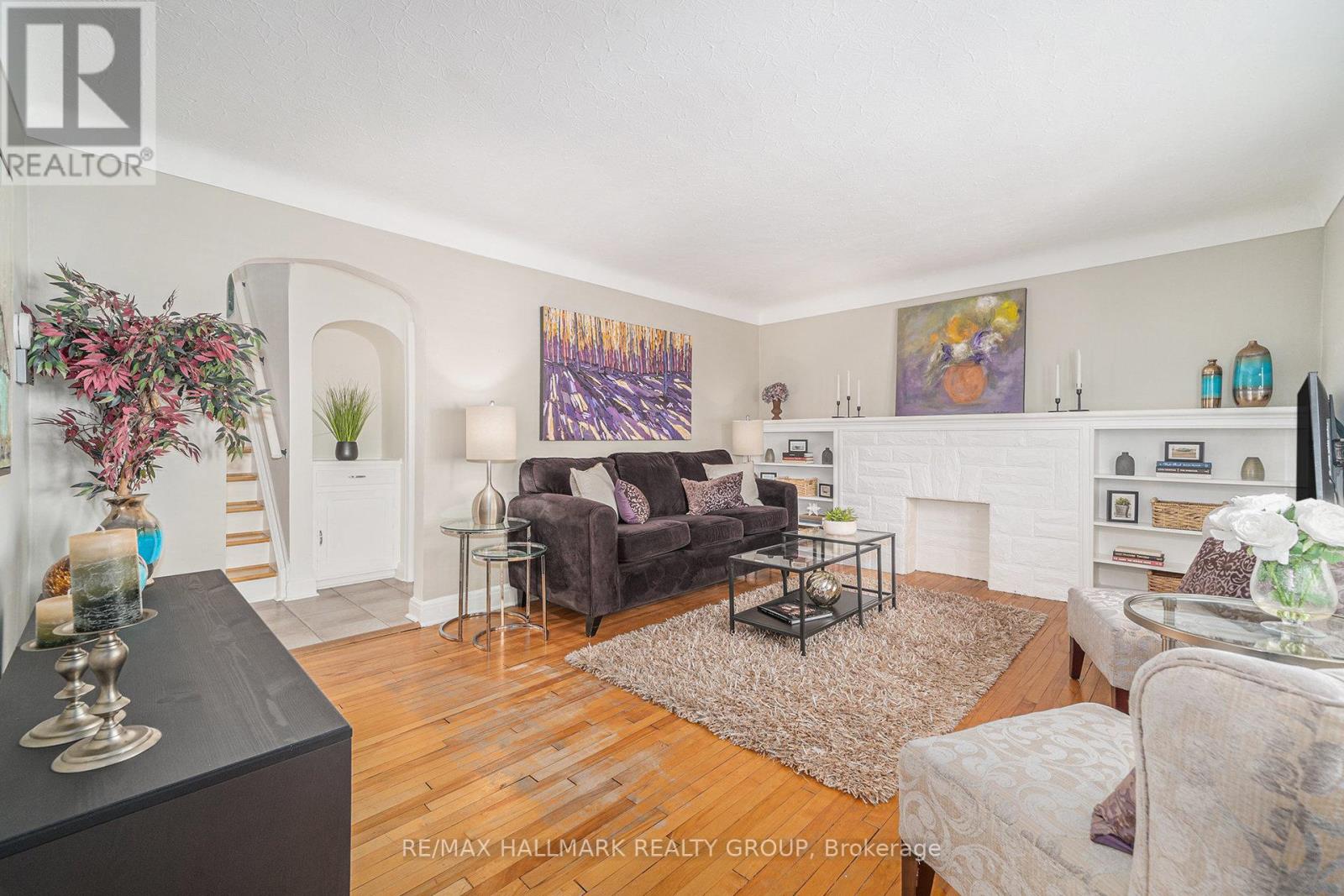 98 Dagmar Avenue