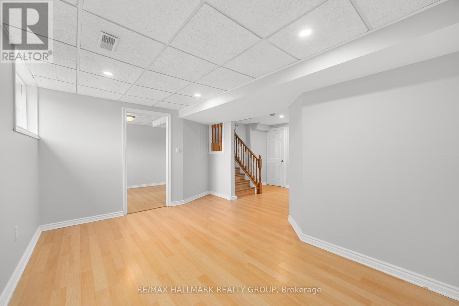1146 Halton Terrace
