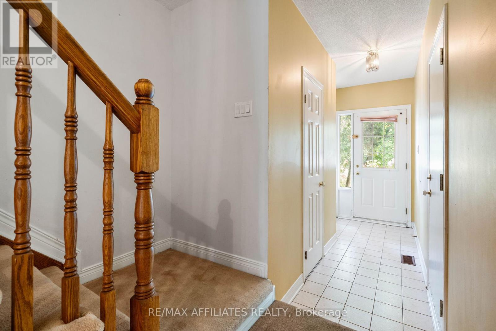 35 Locheland Crescent