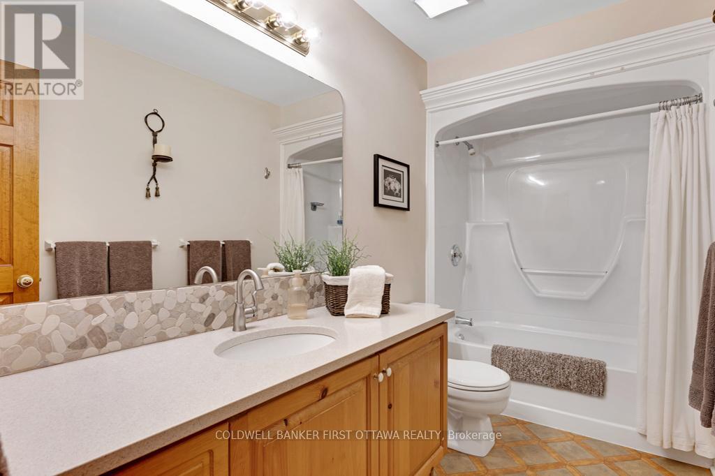 1556 Drummond Conc 10a