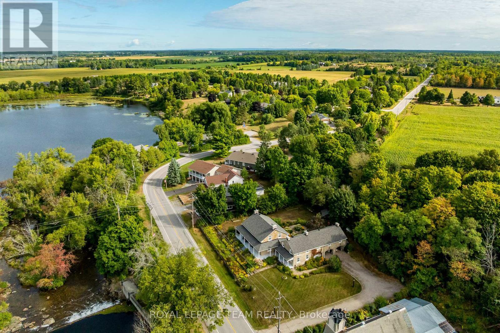 492 River Road