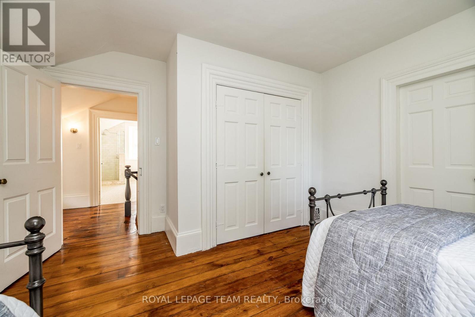 492 River Road