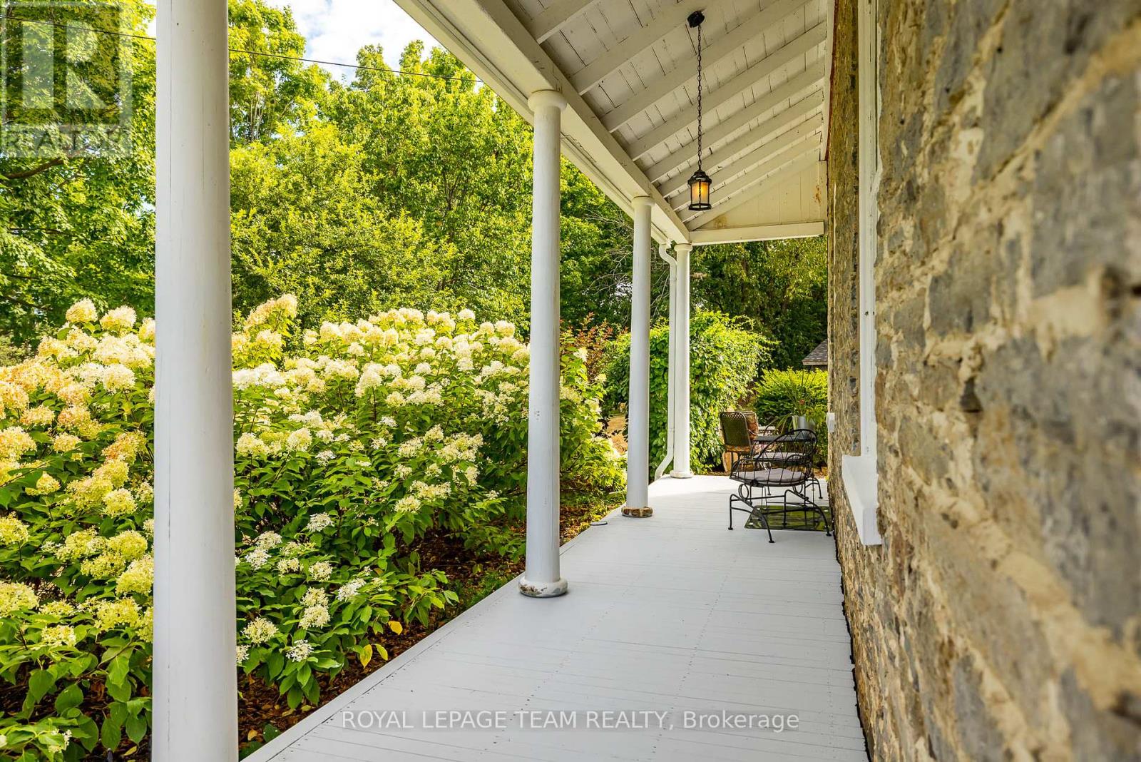 492 River Road
