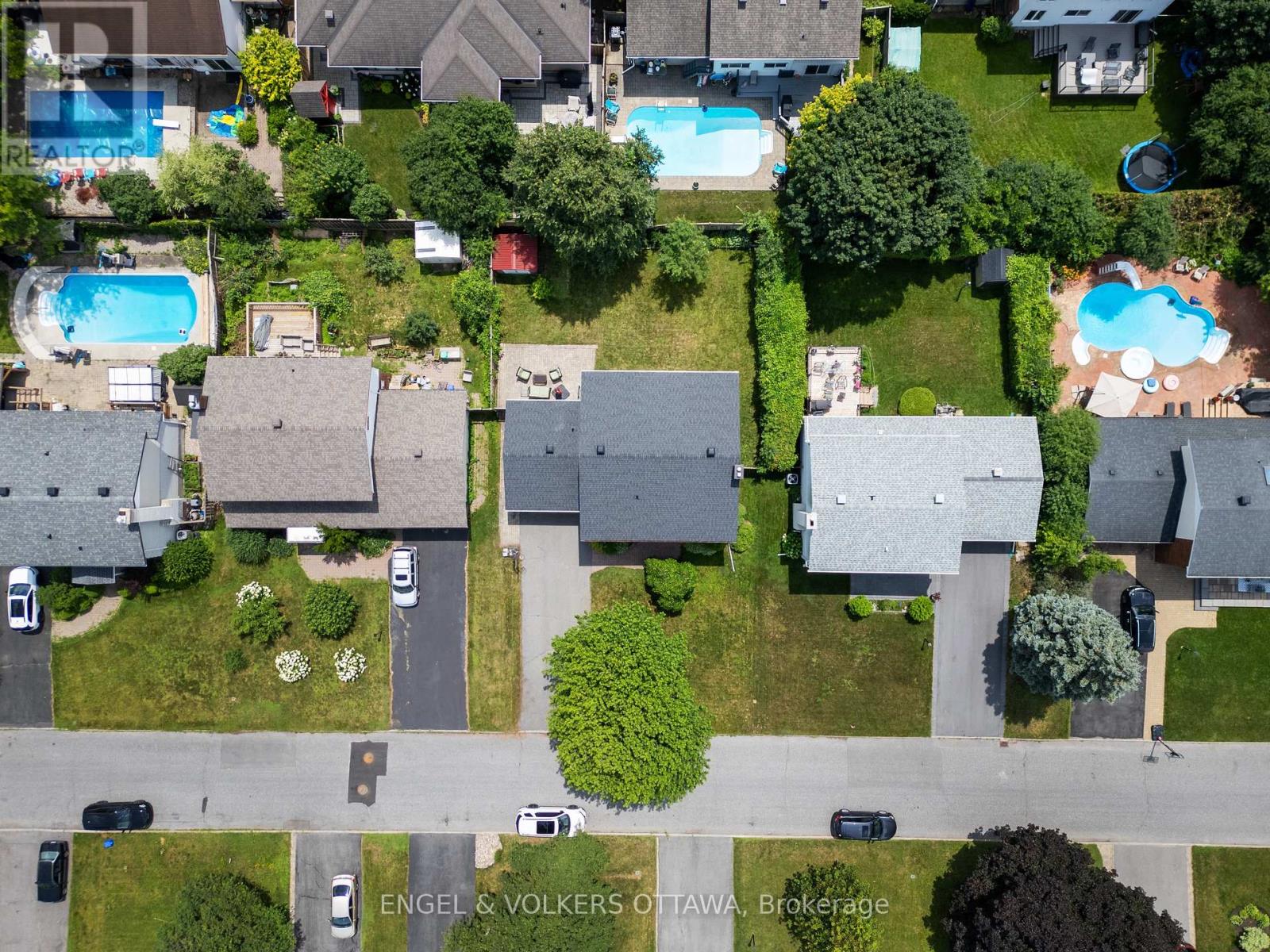 97 Queensline Drive