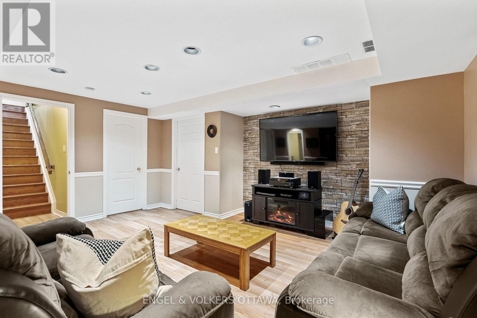27 Mayford Avenue
