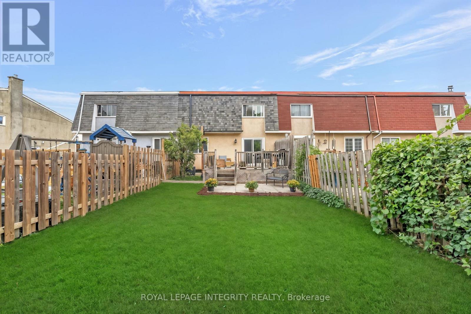 66 Tarquin Crescent