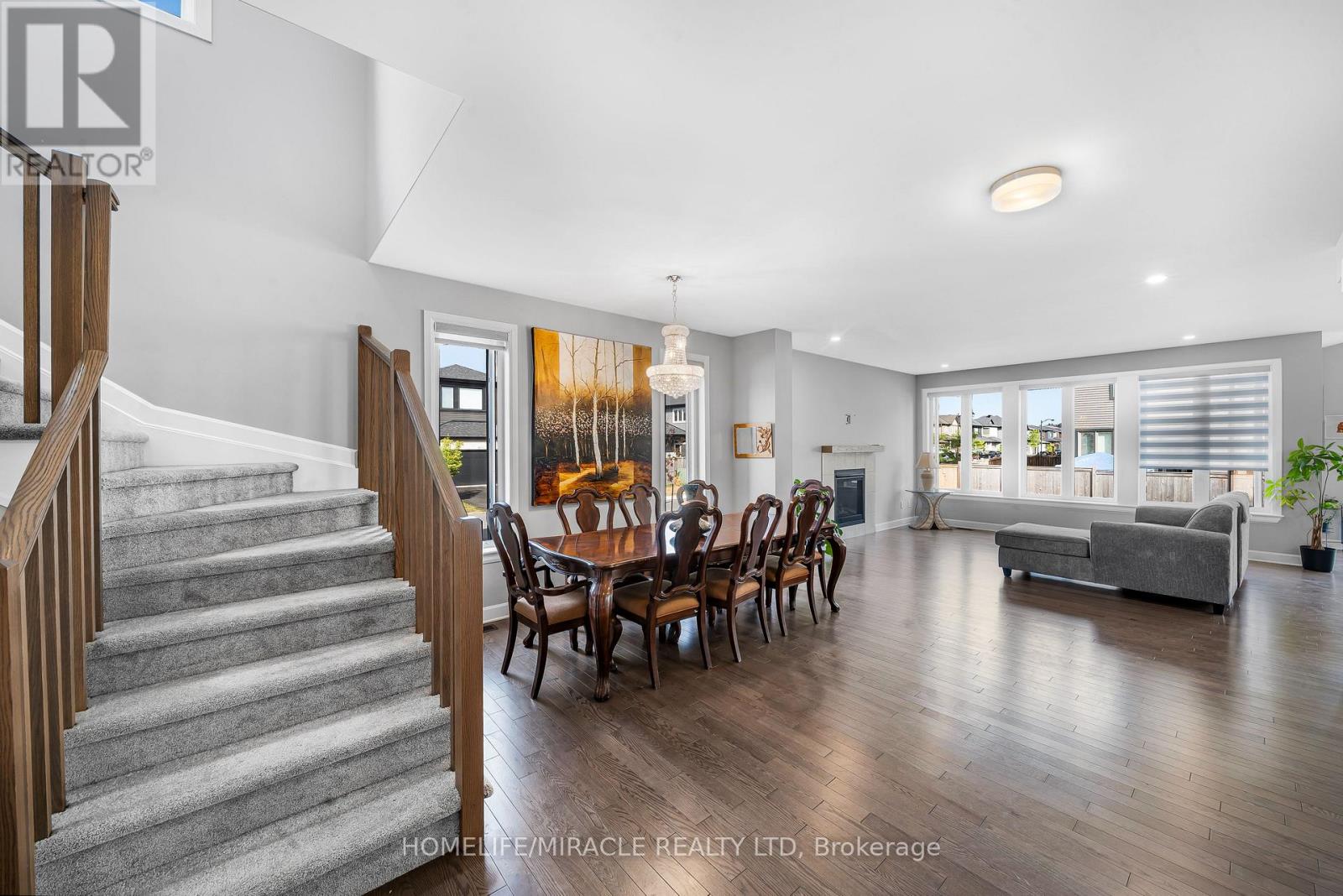 896 Sendero Way