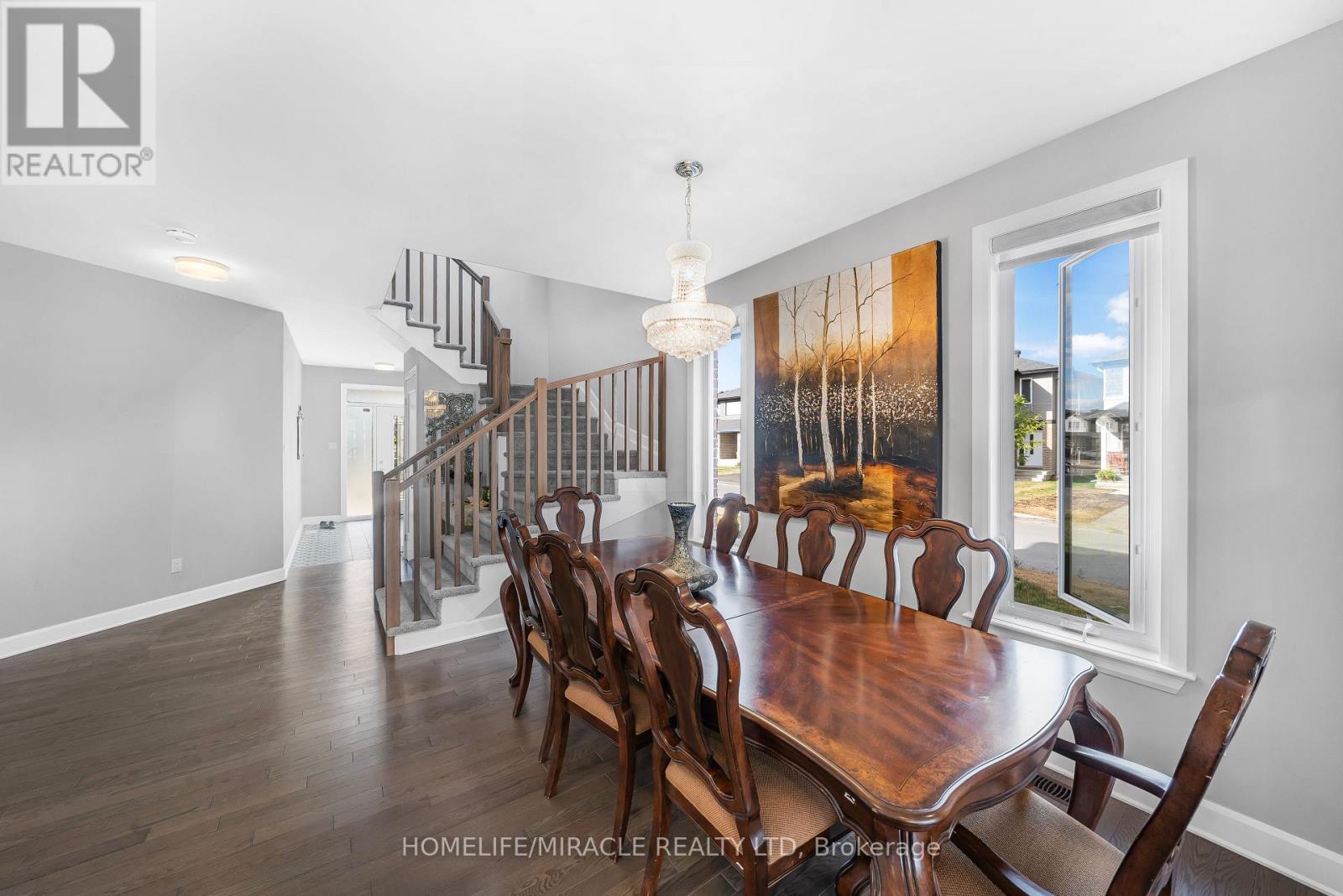 896 Sendero Way
