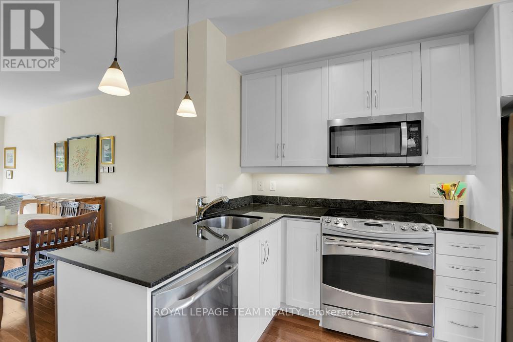 7 - 775 Richmond Road N
