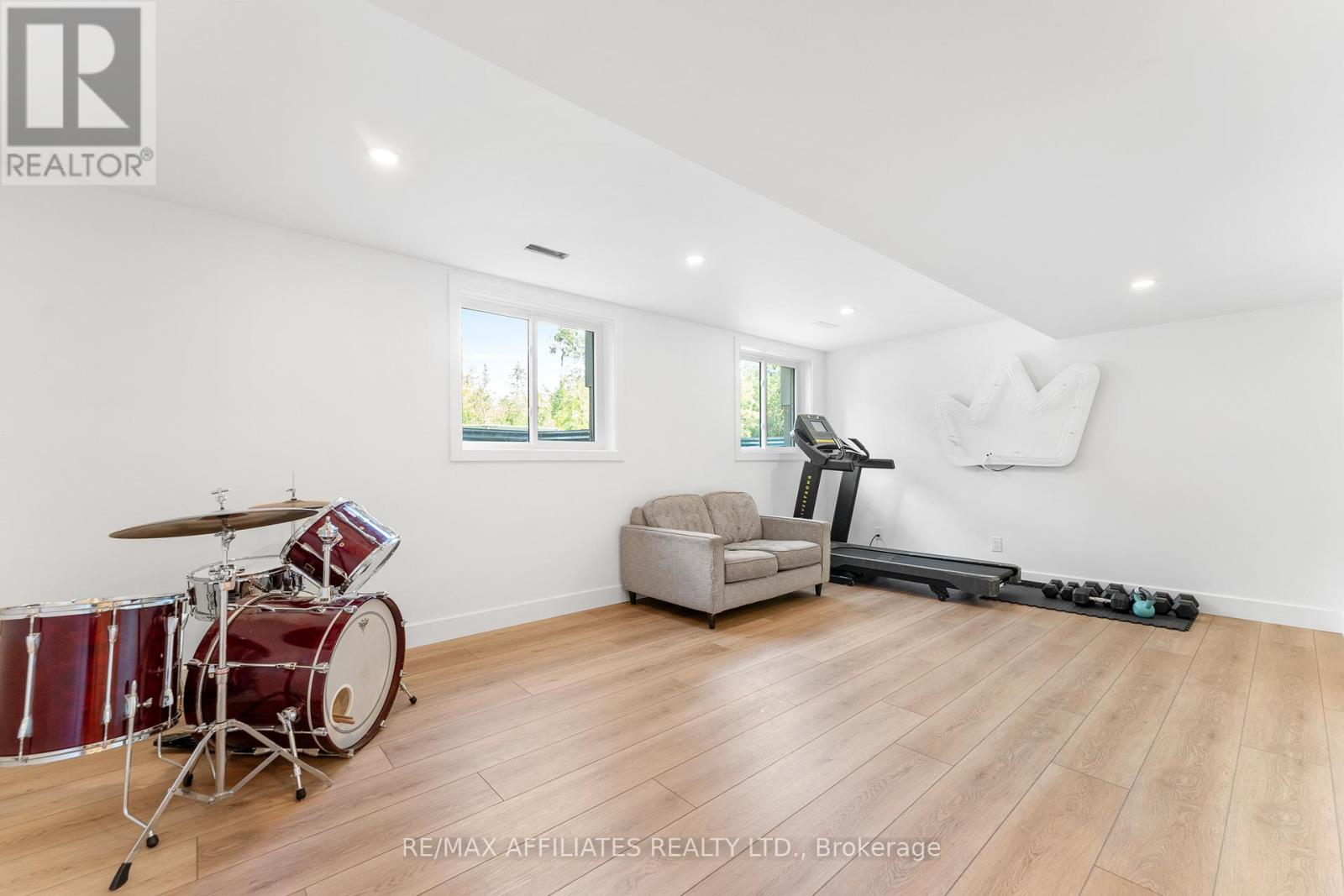 325 Ridgemont Drive