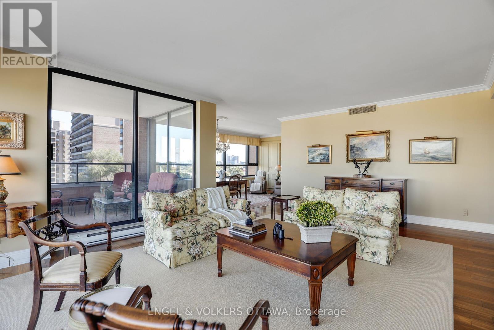 503 - 40 Boteler Street