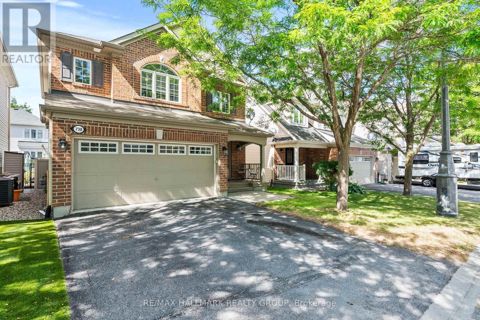 738 Tramontana Place