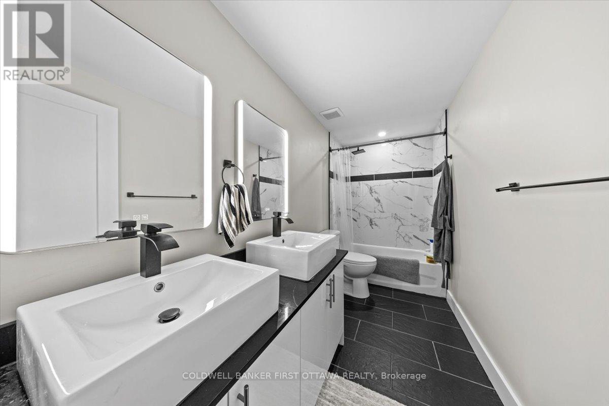 A/b - 22 Inverkip Avenue