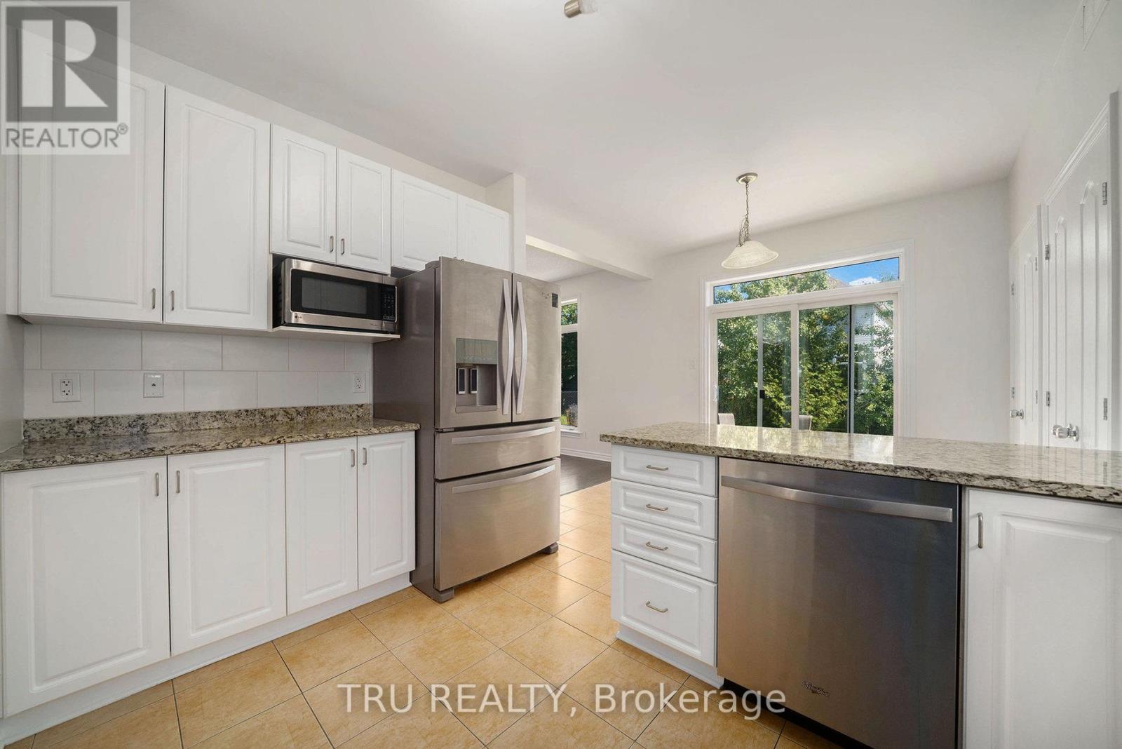 536 Golden Sedge Way
