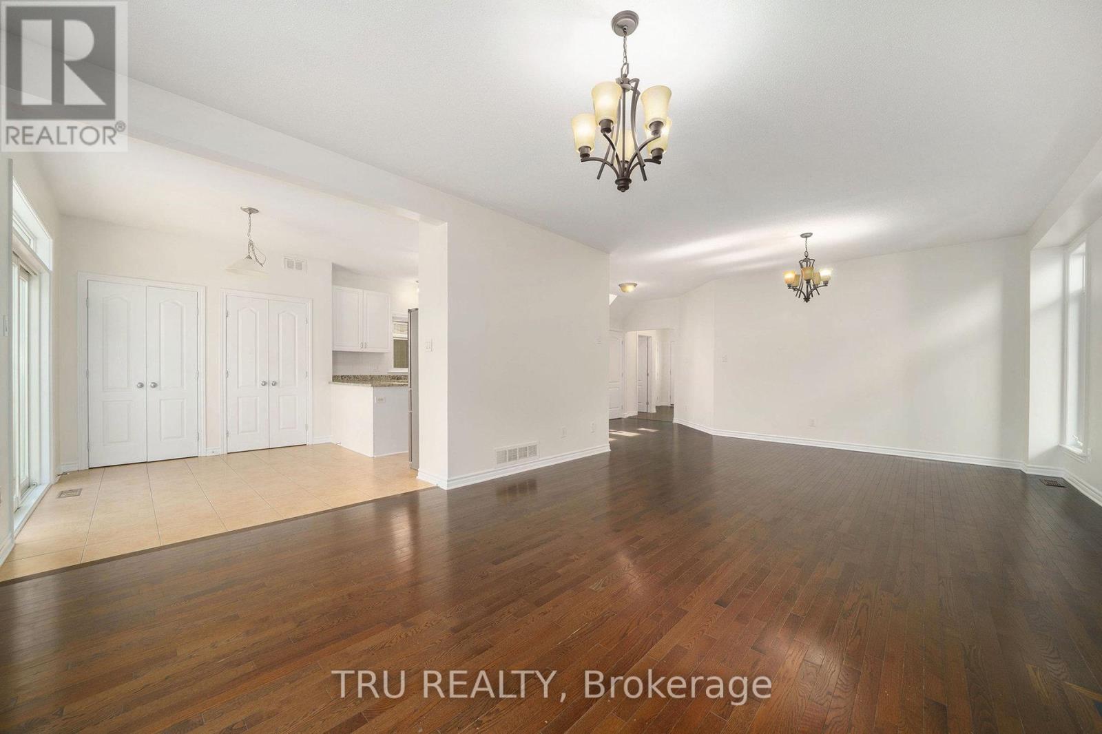536 Golden Sedge Way