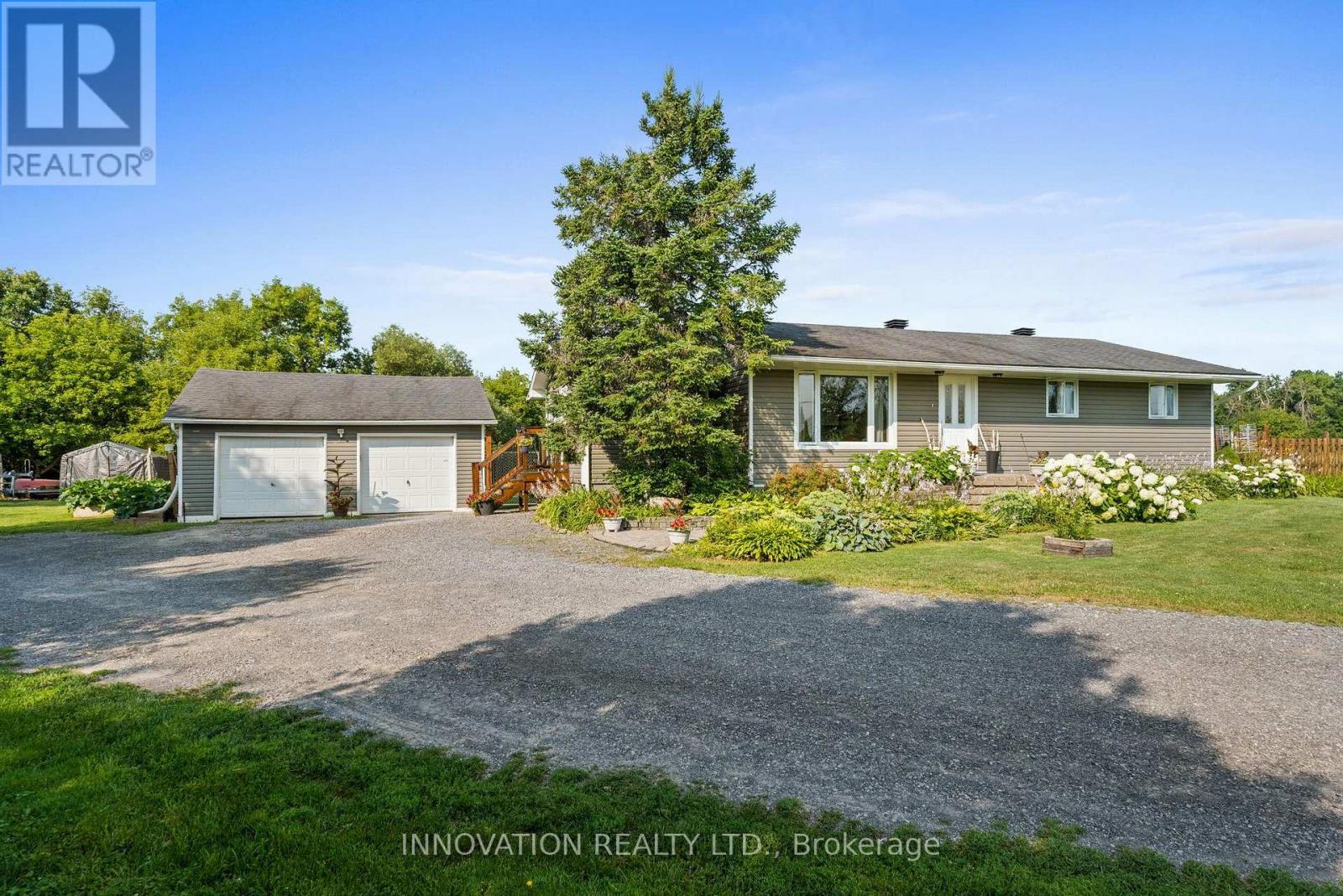 4001 Dunrobin Road
