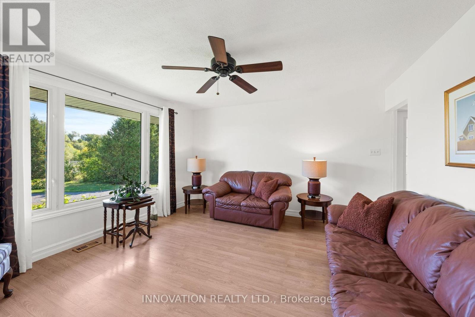 4001 Dunrobin Road