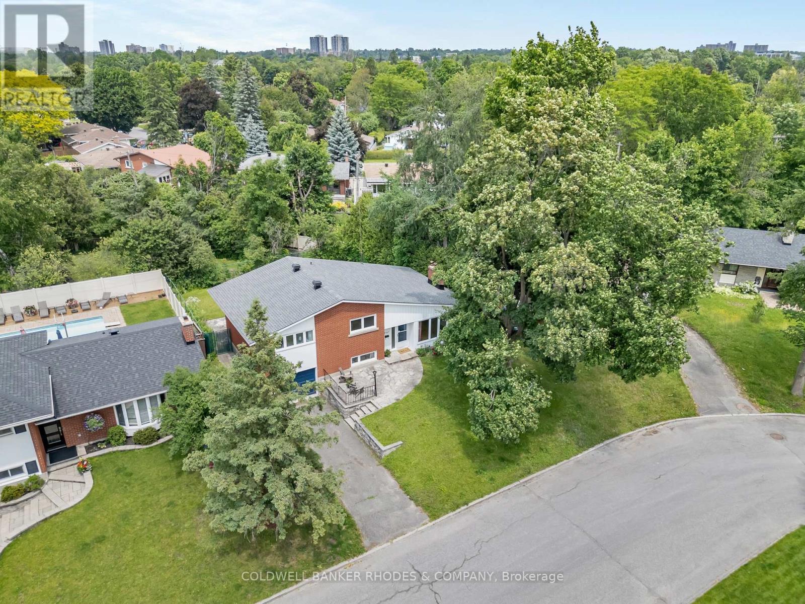 2687 Basswood Crescent