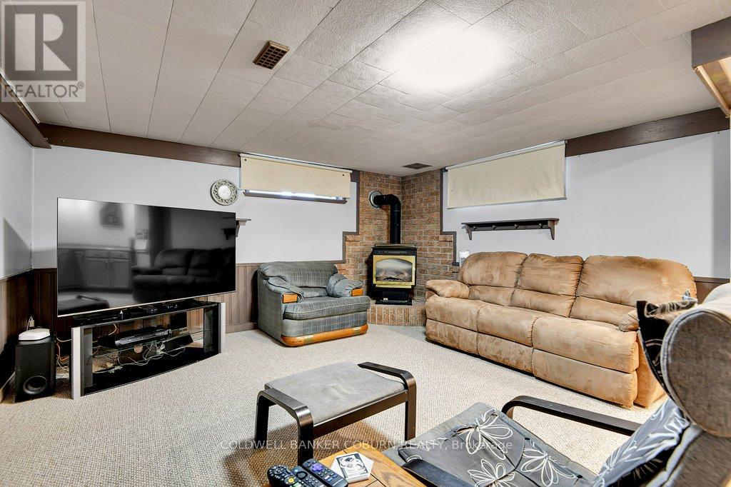 71 Fifth Street E