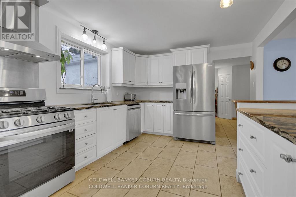 1696 Merwin Lane