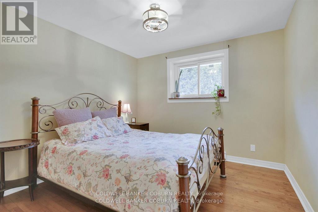 1696 Merwin Lane