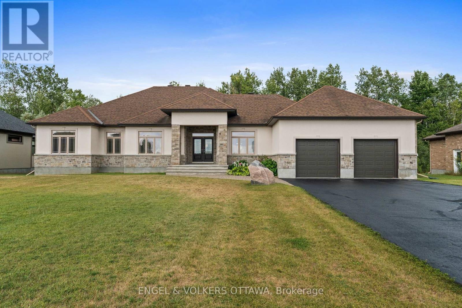 7510 Village Centre Place