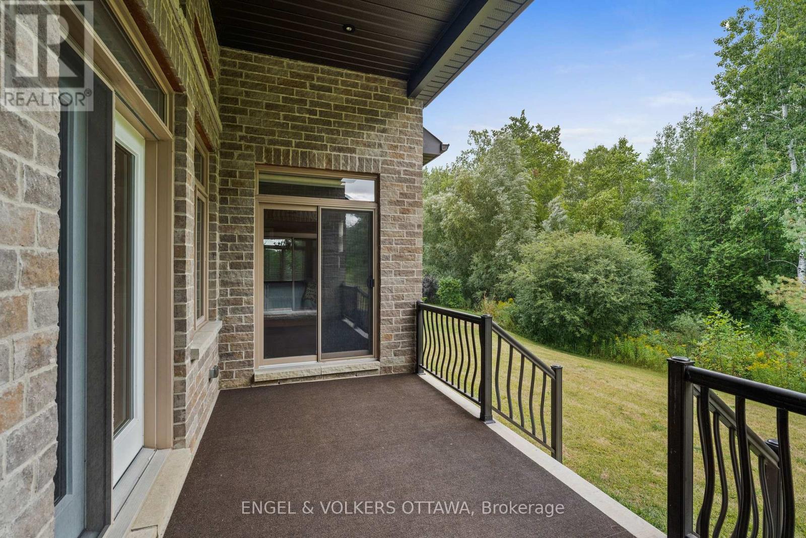 7510 Village Centre Place