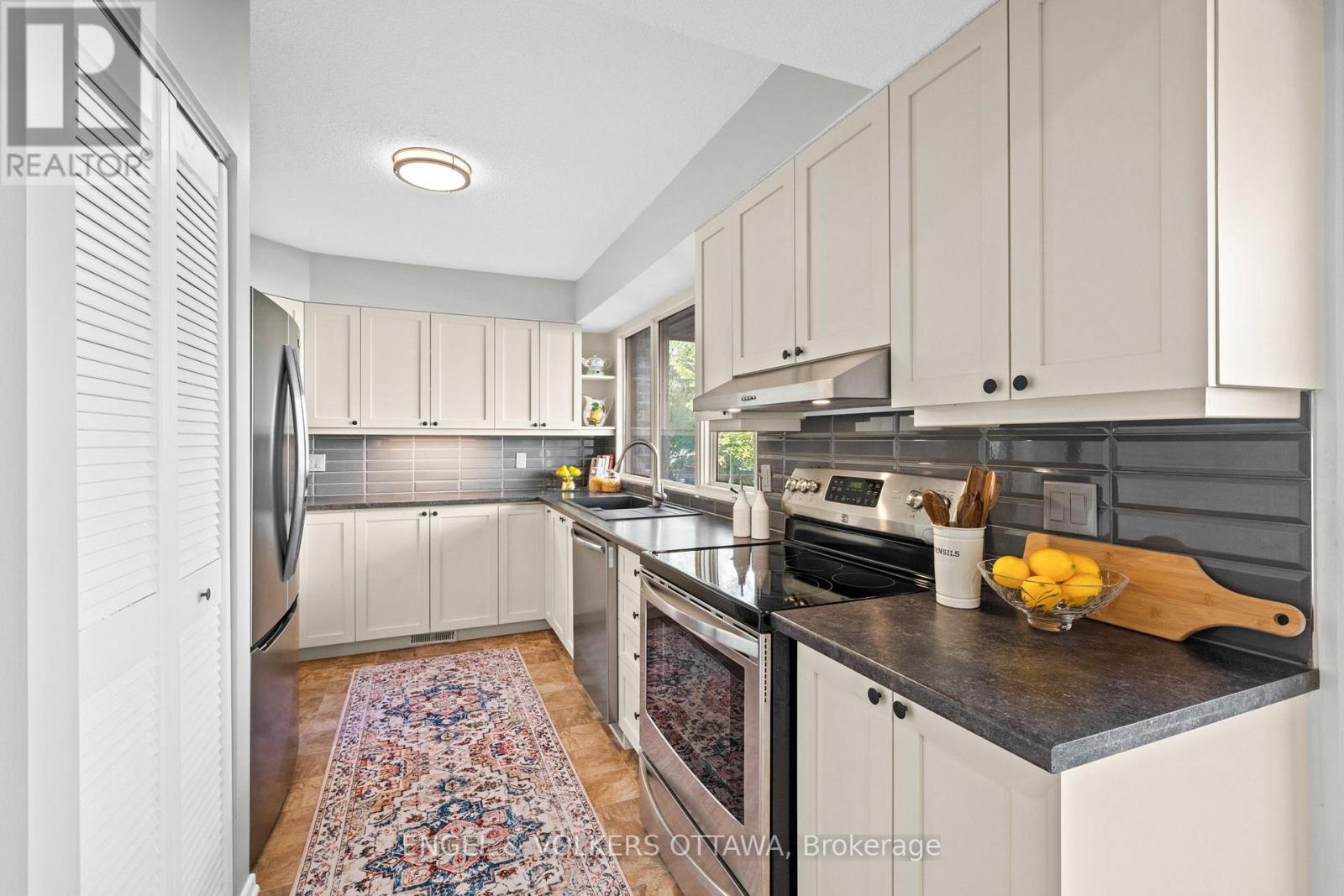 35 - 35 Belvedere Crescent