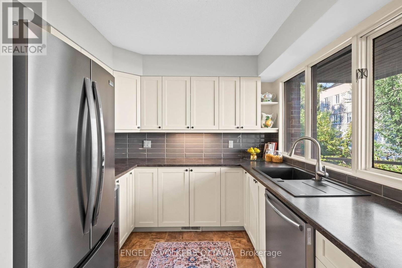 35 - 35 Belvedere Crescent