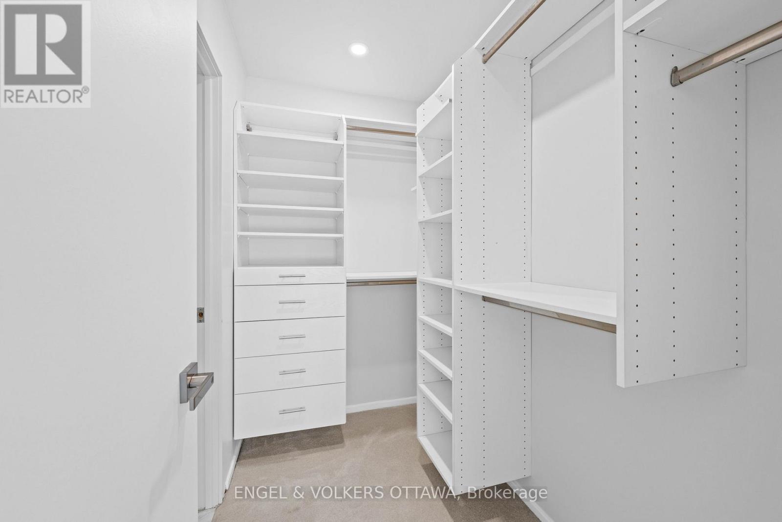 35 - 35 Belvedere Crescent