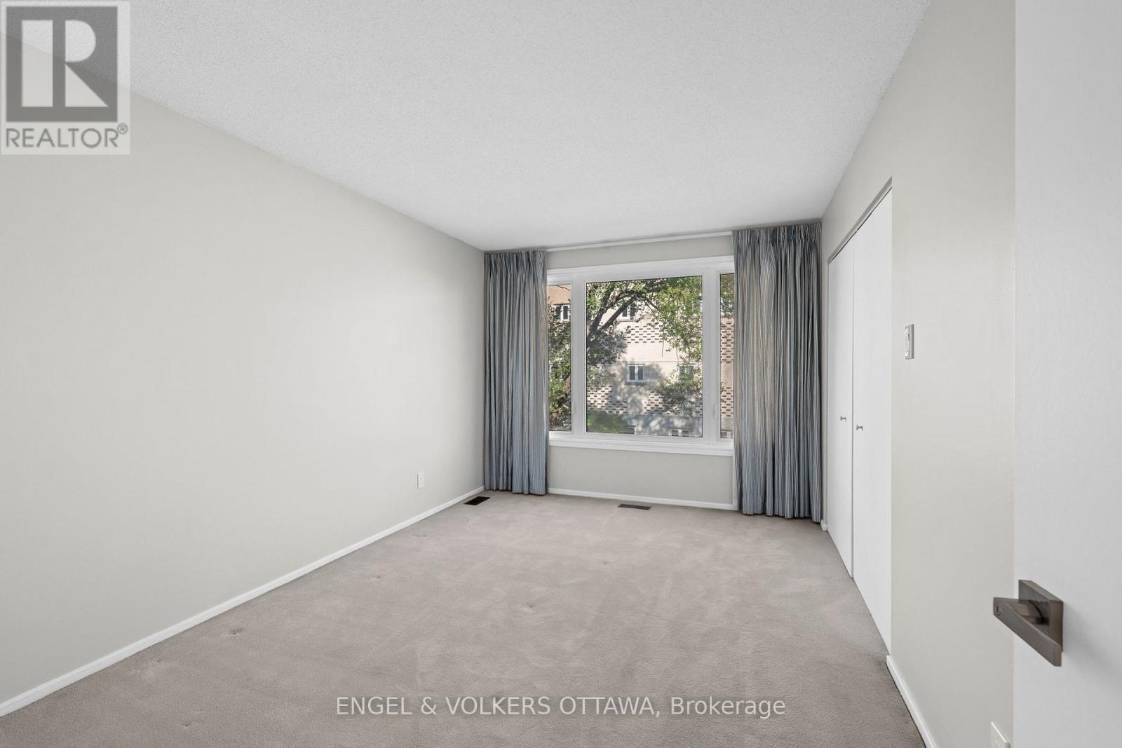 35 - 35 Belvedere Crescent