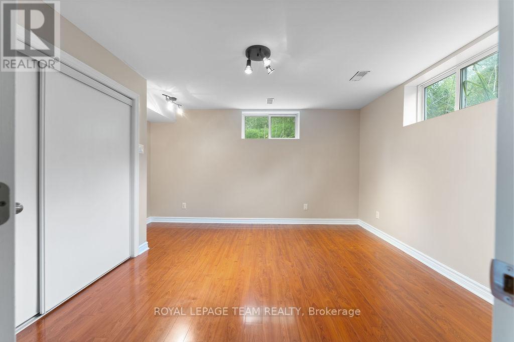 299 Golf Club Road