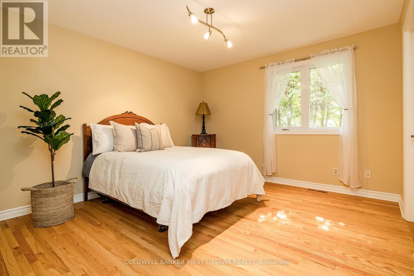 9 Lone Meadow Trail