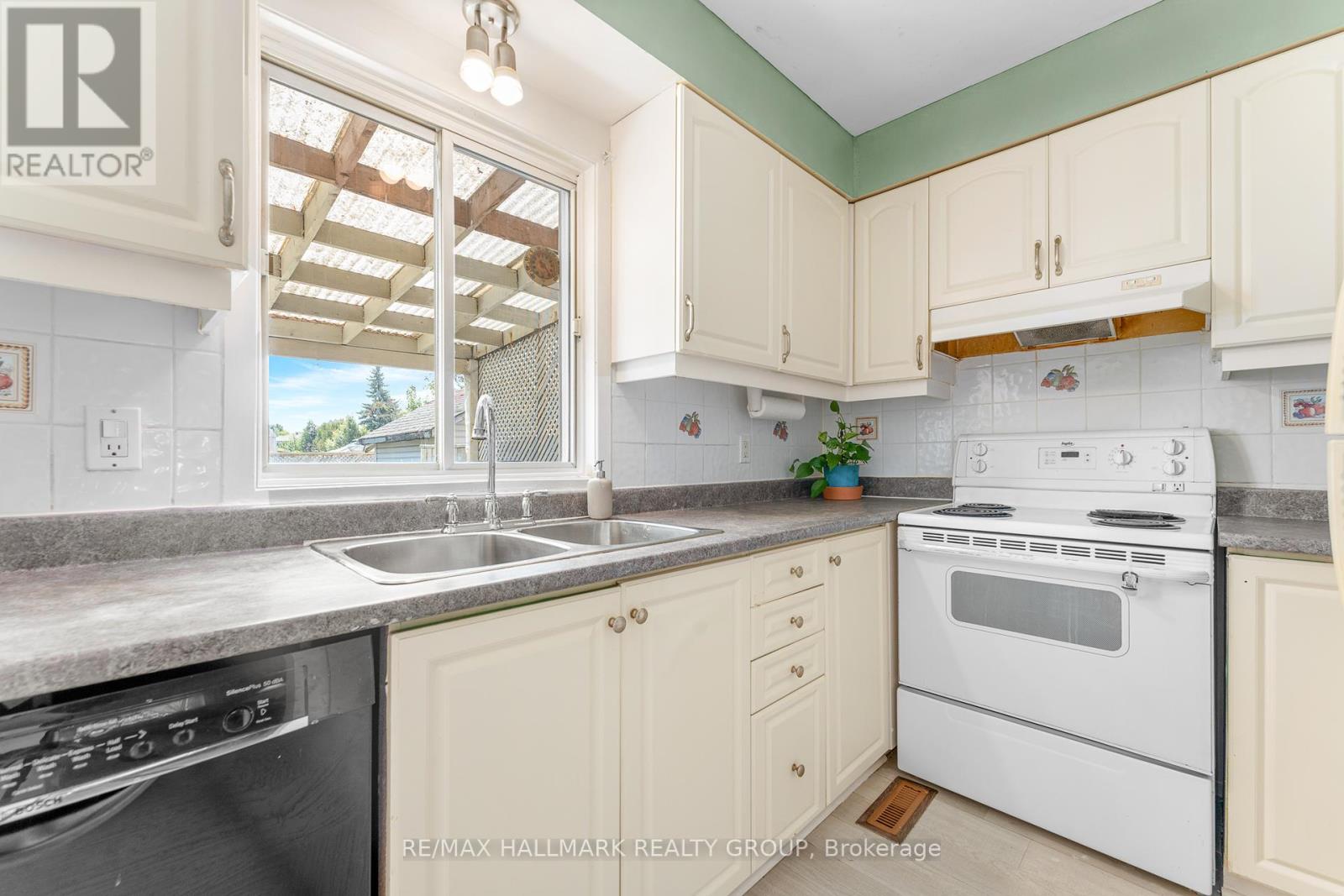 41 Sovereign Avenue