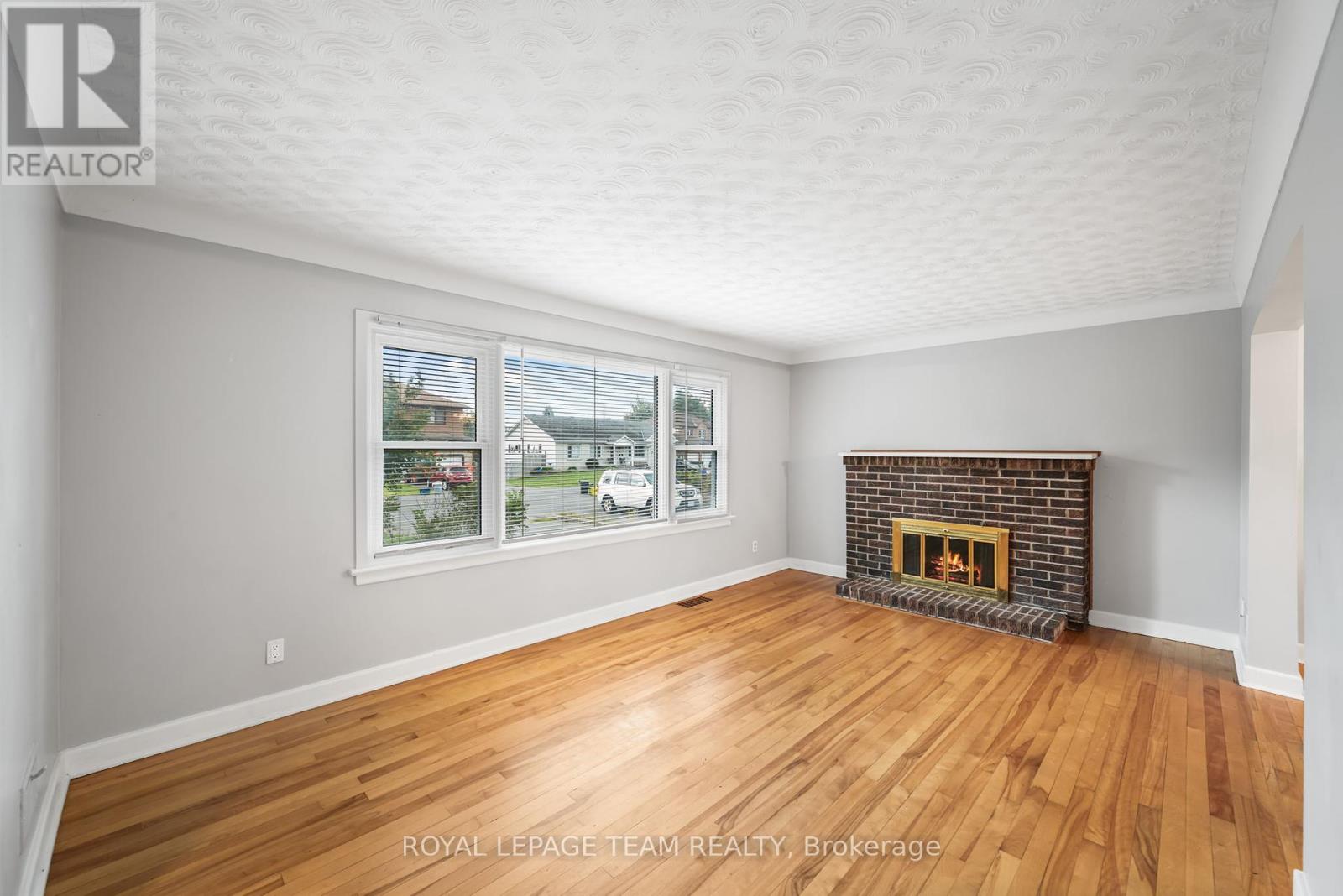 31 Savuto Way Street