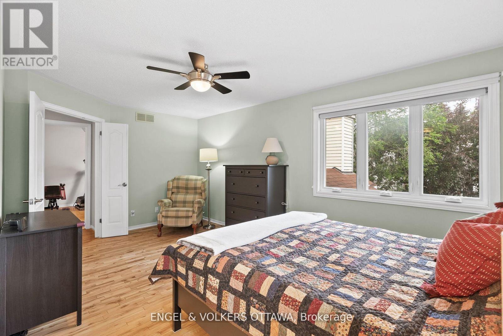 51 Emerald Meadows Drive