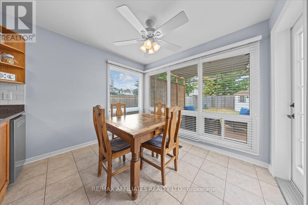 605 Falwyn Crescent