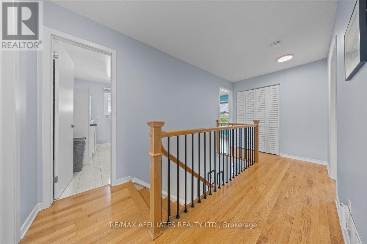 605 Falwyn Crescent