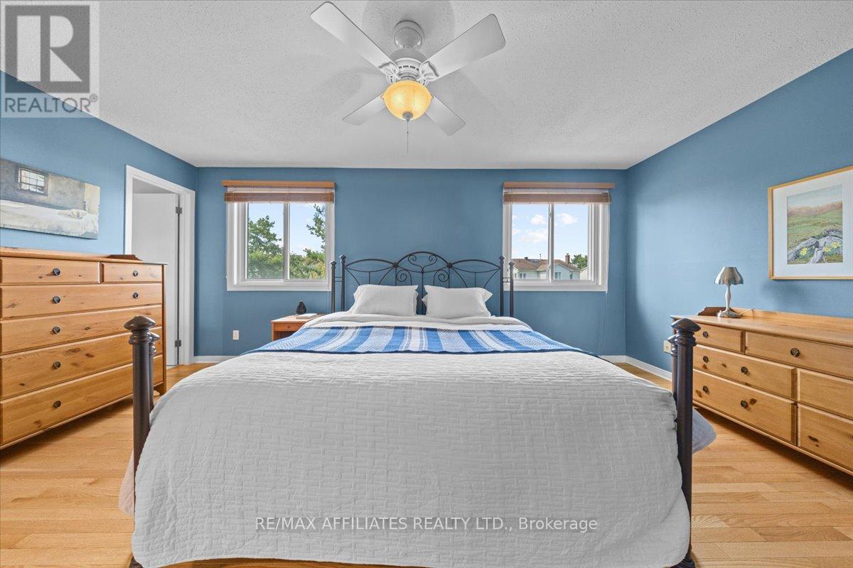 605 Falwyn Crescent