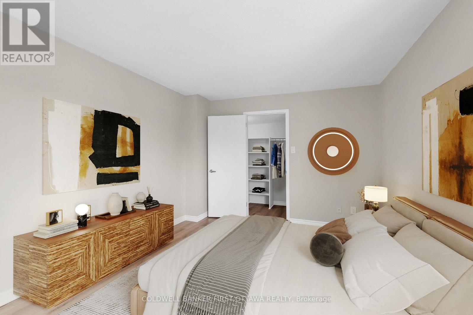 400 - 216 Viewmount Drive