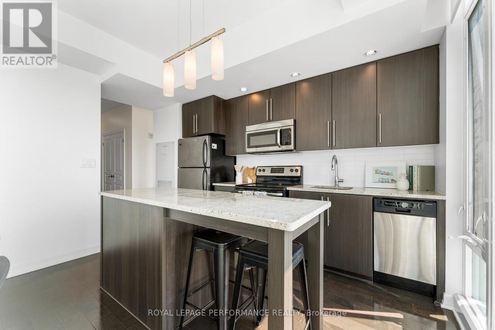 1504 - 238 Besserer Street