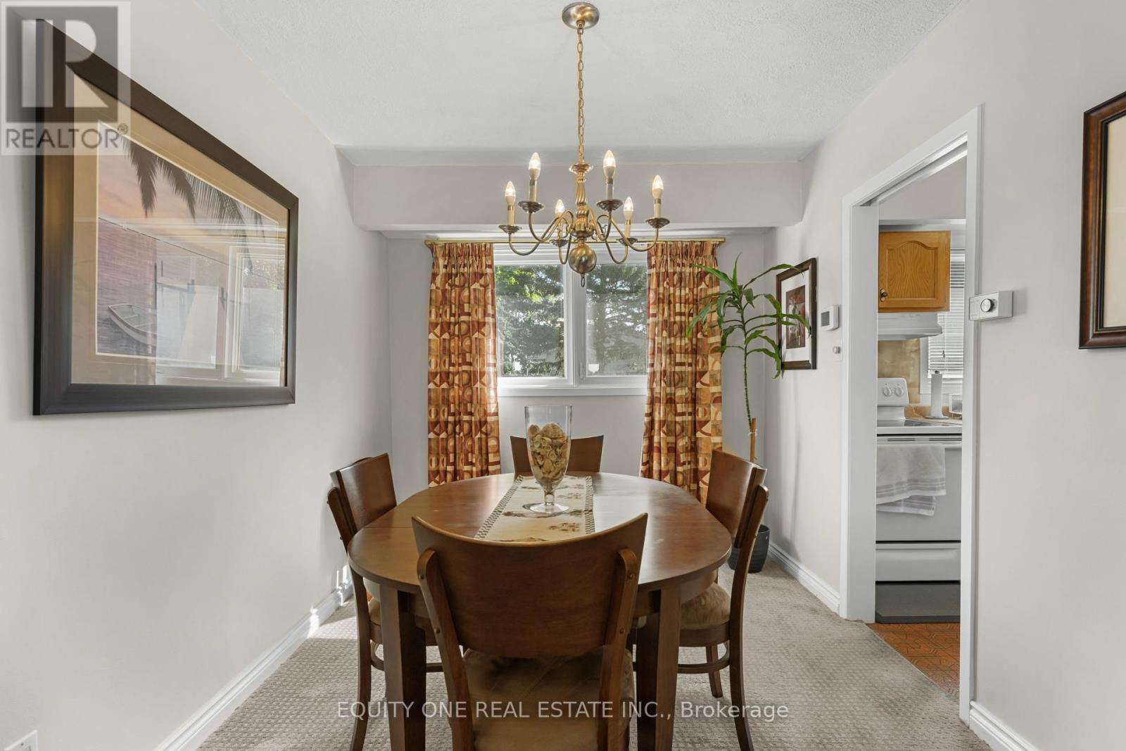 2 Parkside Crescent