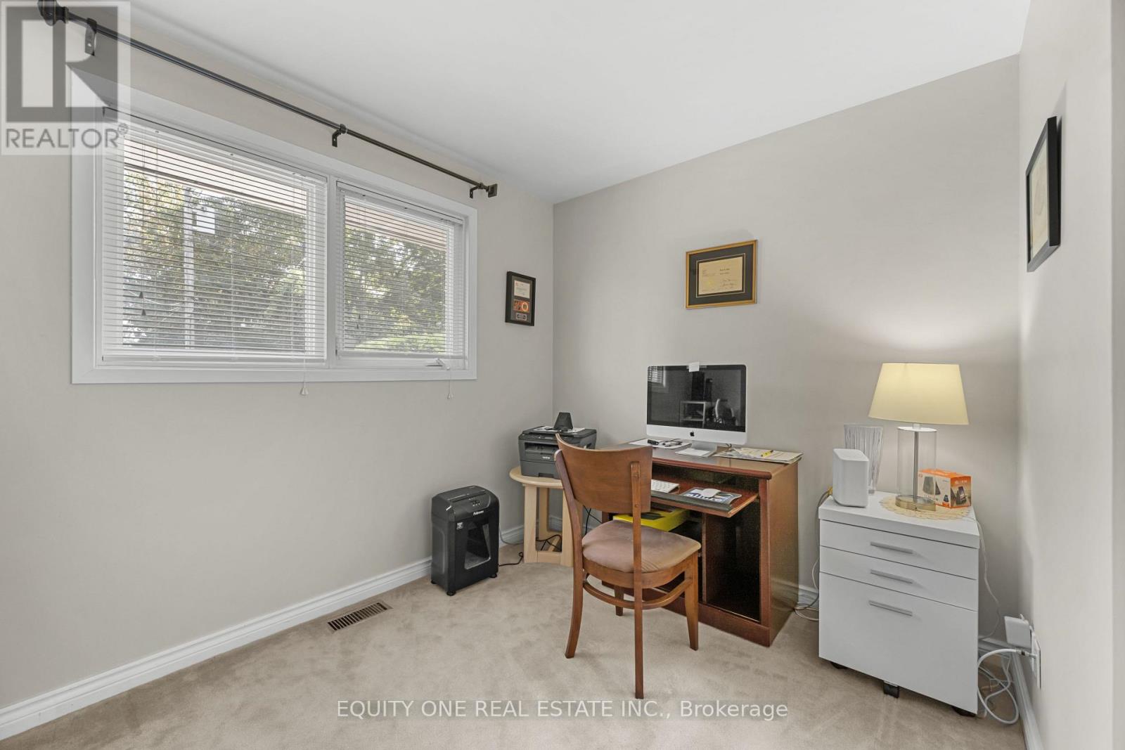 2 Parkside Crescent