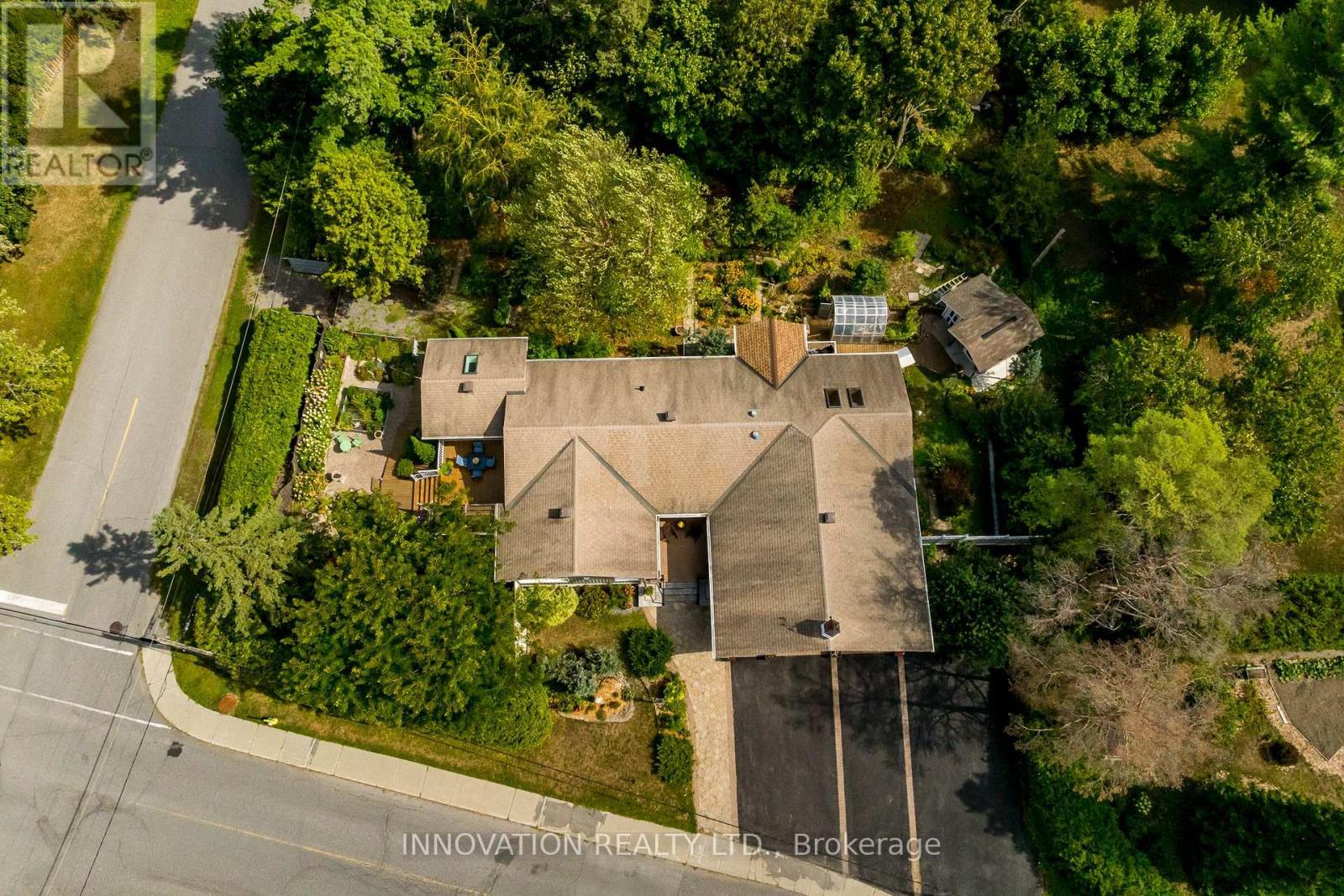 33 Arnold Drive